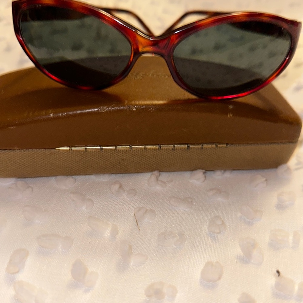 Fossil vintage sun glasses